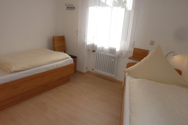 Room 7 of 68
