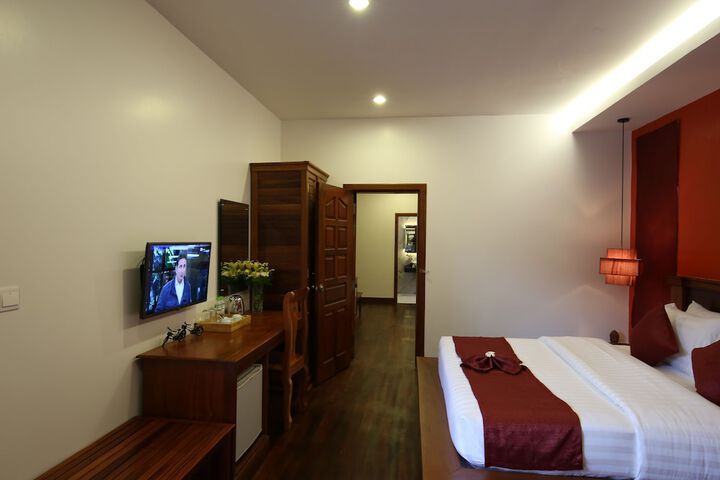 Room 6 of 73