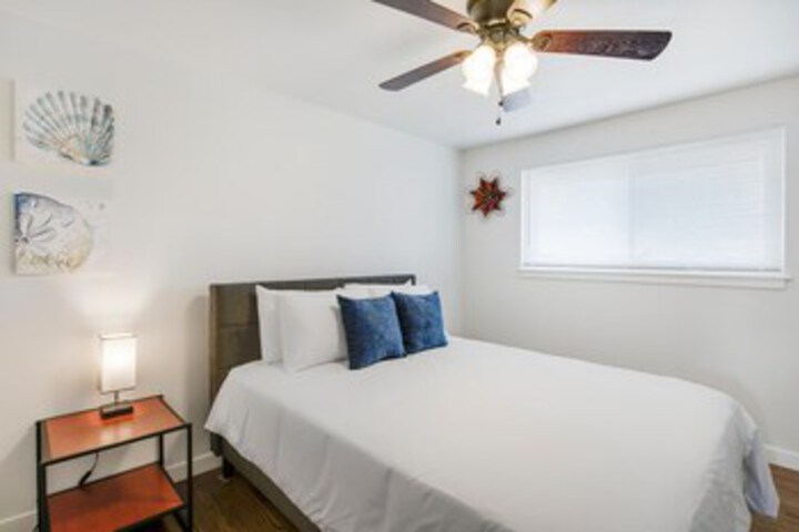 Room 81 of 103