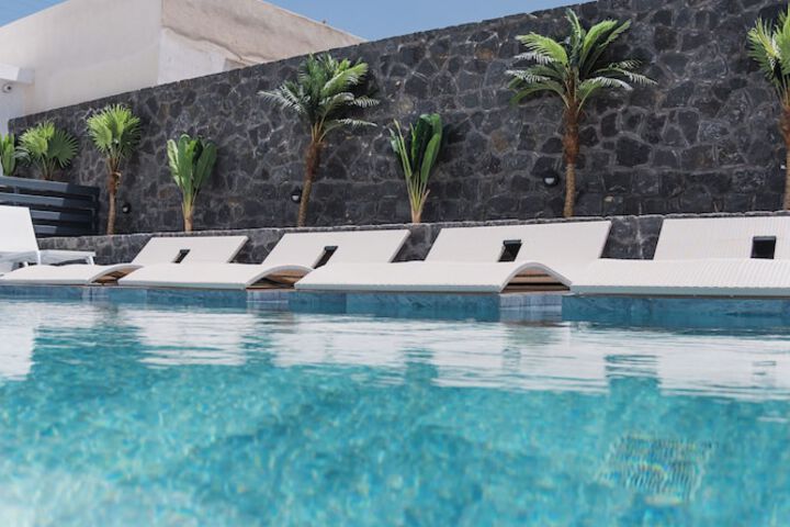 Pool 66 of 70