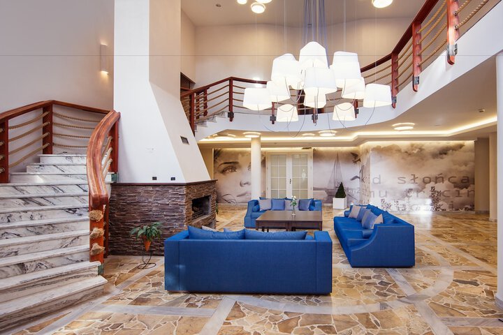 Hotel Interior 6 of 73