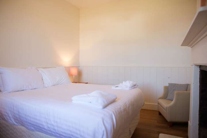 Room 13 of 179
