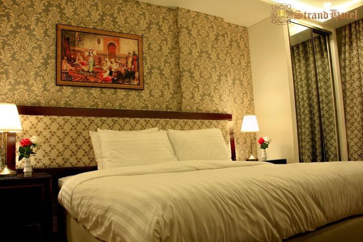 Room 17 of 40