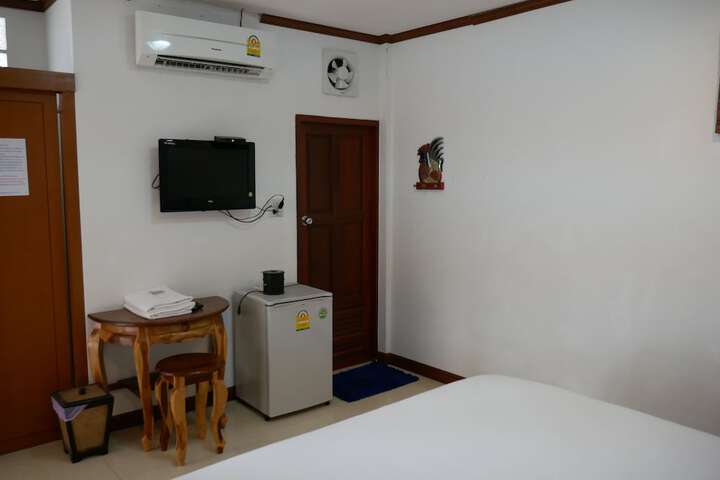Room 29 of 38