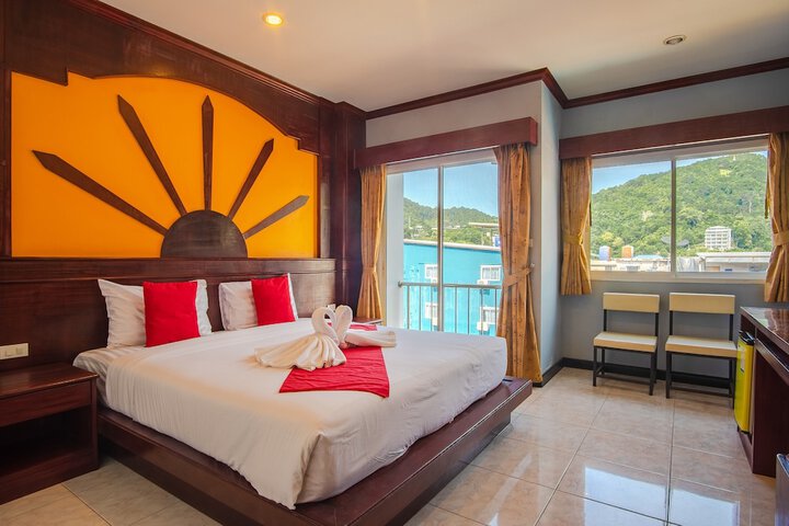 Art Mansion Patong Hotel