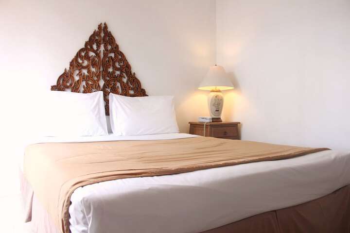 Room 4 of 44