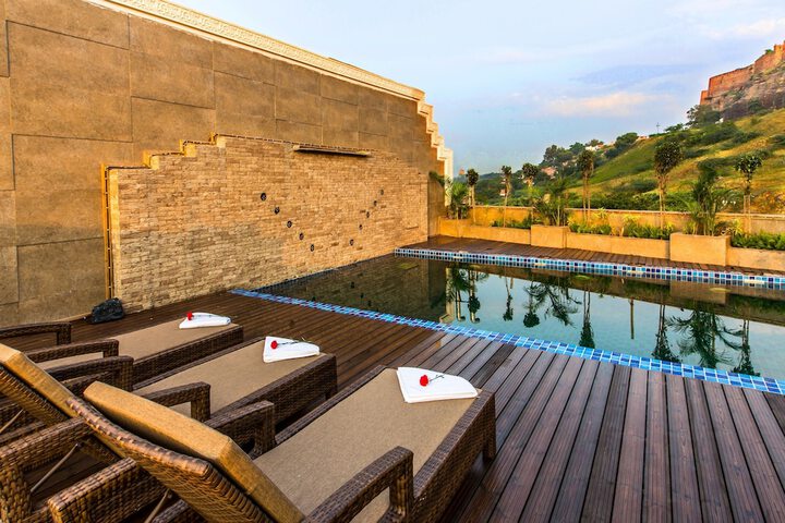 Pool 20 of 39