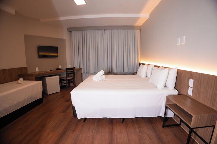 Room 12 of 22