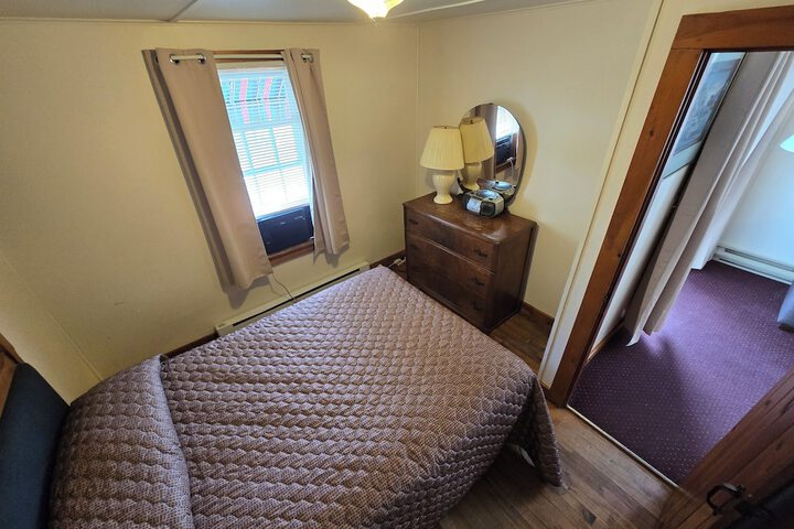 Room 35 of 123