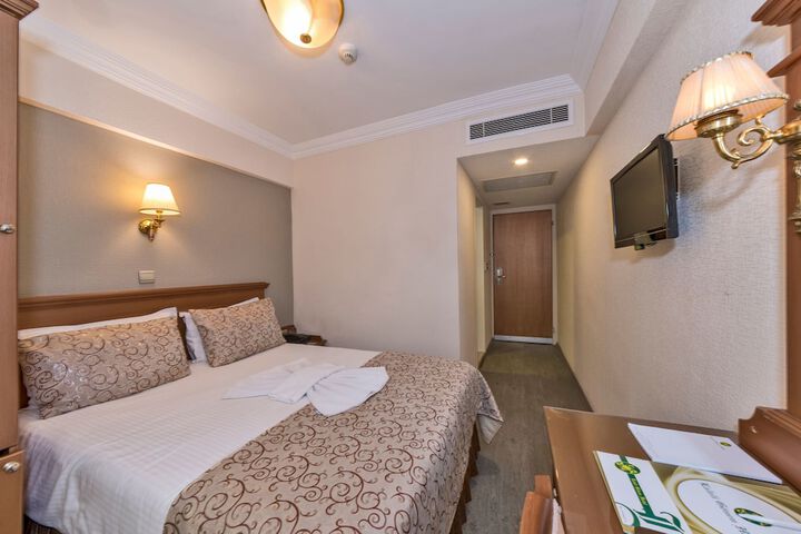 Room 18 of 52