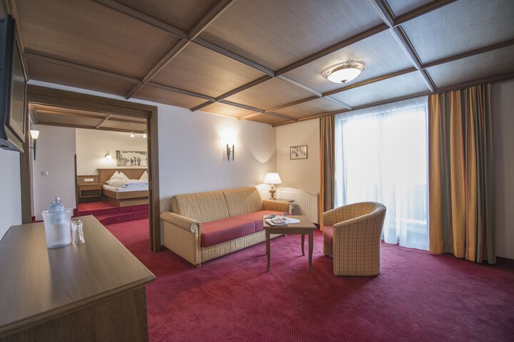 Room 12 of 44