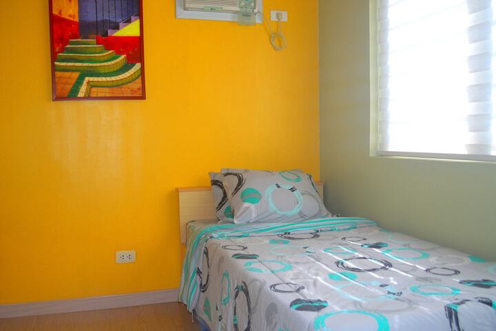 Room 22 of 65