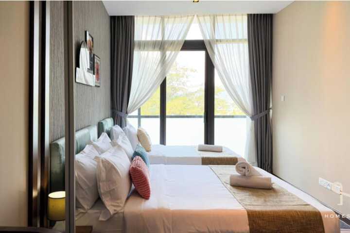 Room 73 of 326