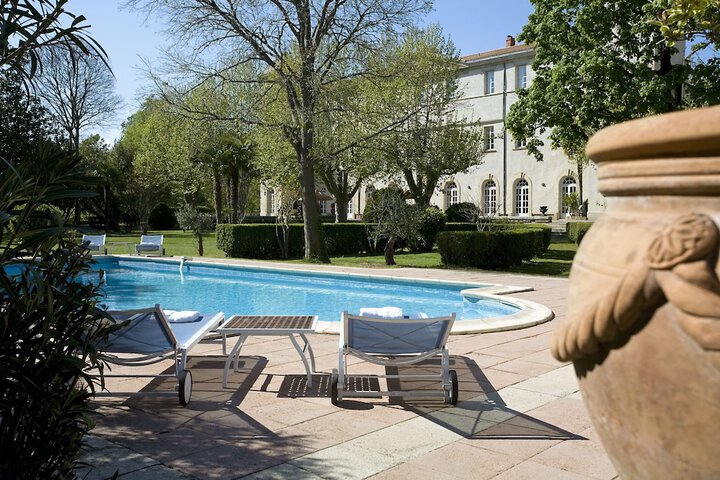 Pool 2 of 6