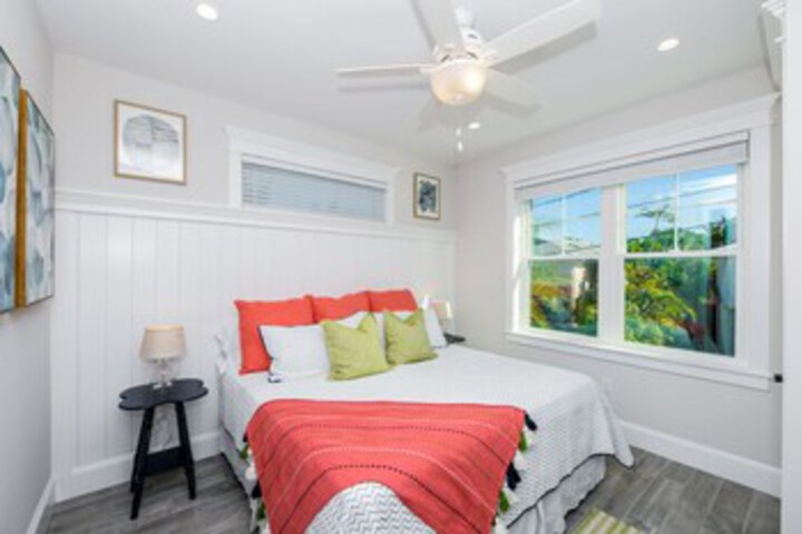 Room 25 of 25