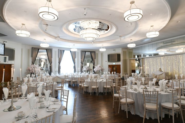 Ballroom/Hall 33 of 43
