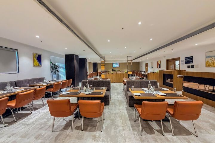 Dining 42 of 71
