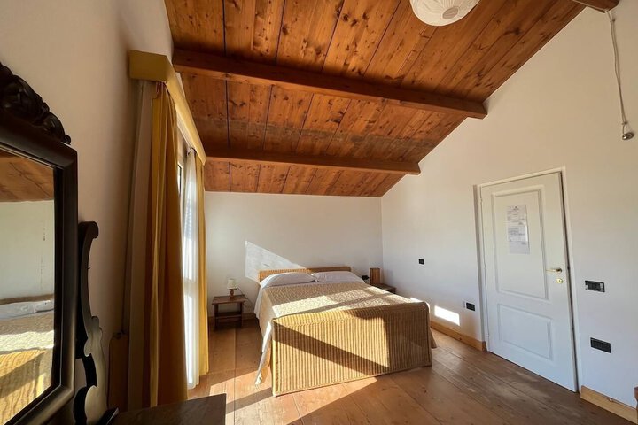 Room 20 of 73