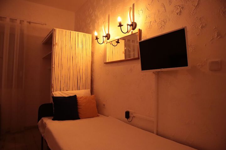 Room 18 of 51