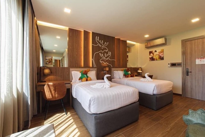 Room 10 of 56