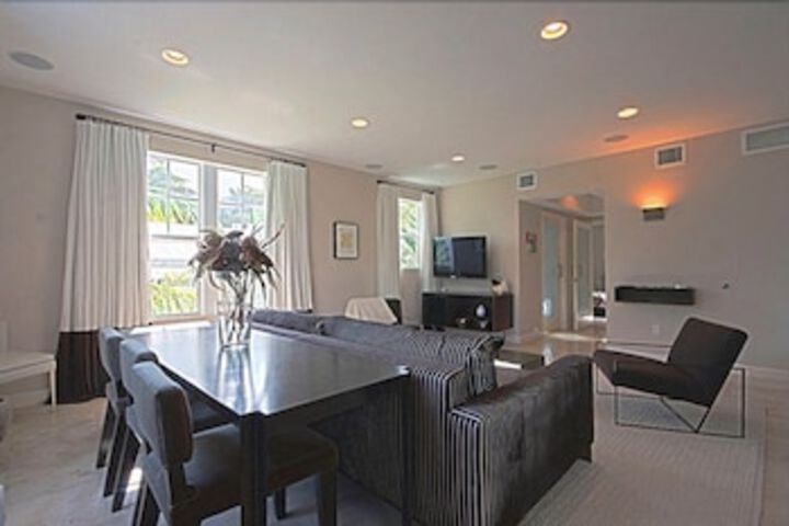 Room 8 of 21