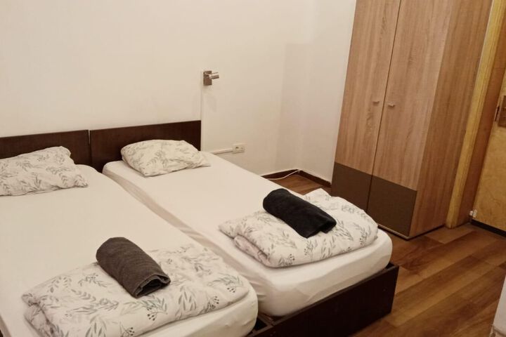 Room 74 of 86