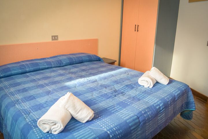 Room 21 of 94