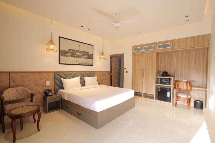 Room 14 of 42
