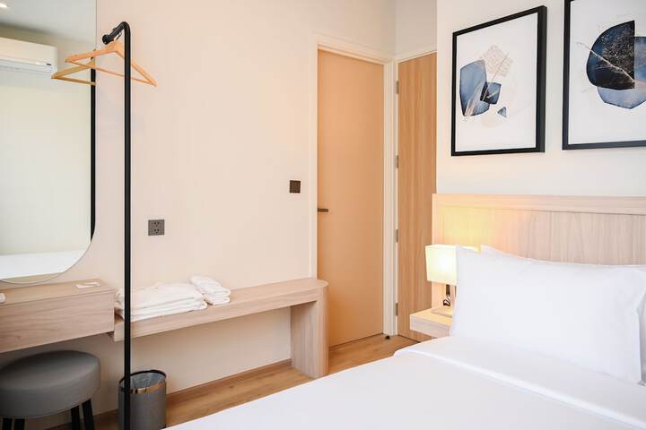 Room 31 of 251