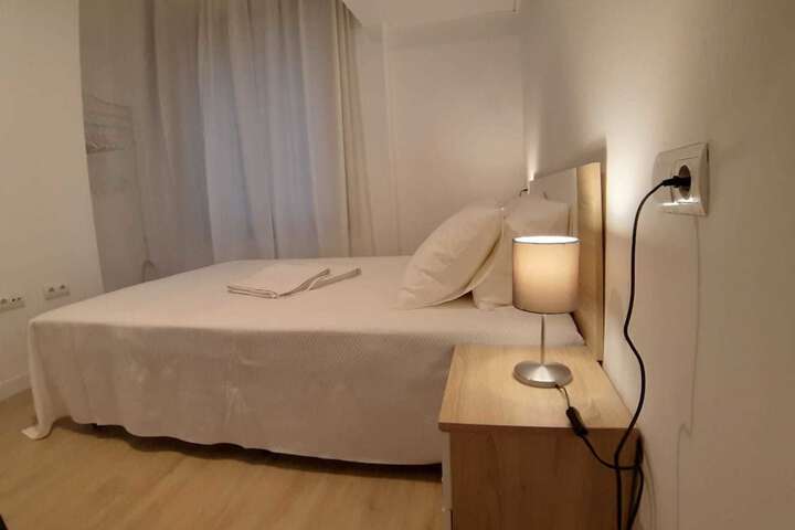 Room 6 of 117
