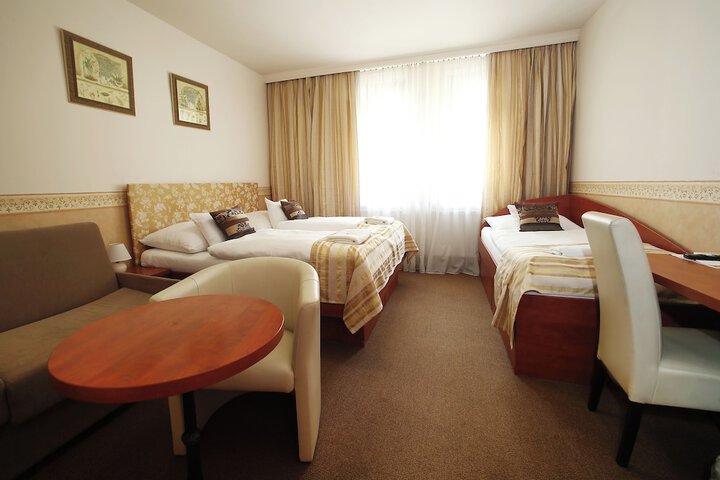 Room 20 of 42