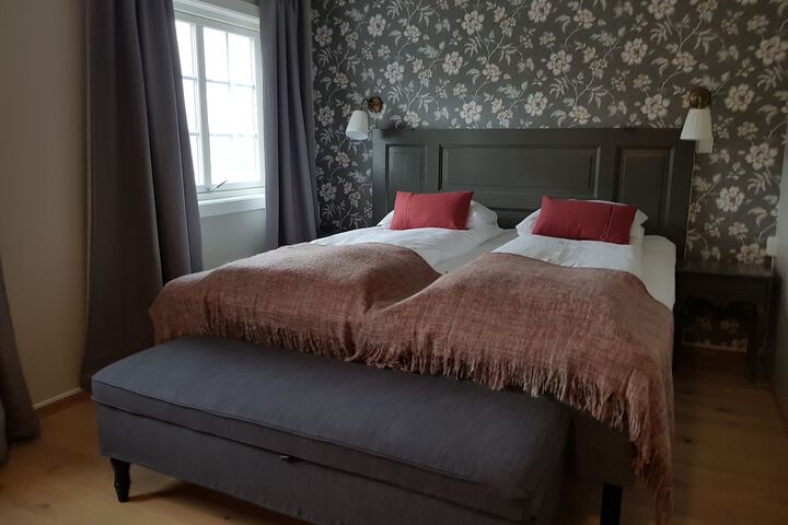 Room 4 of 111