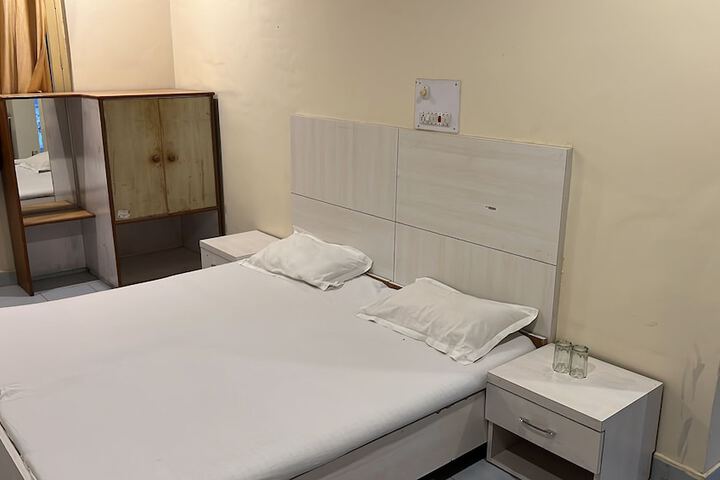 Room 33 of 56