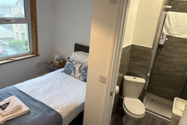 Room 30 of 93