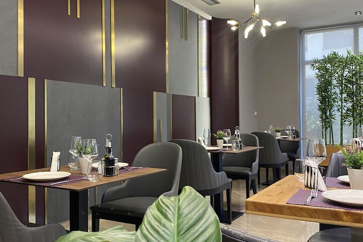 Dining 89 of 113