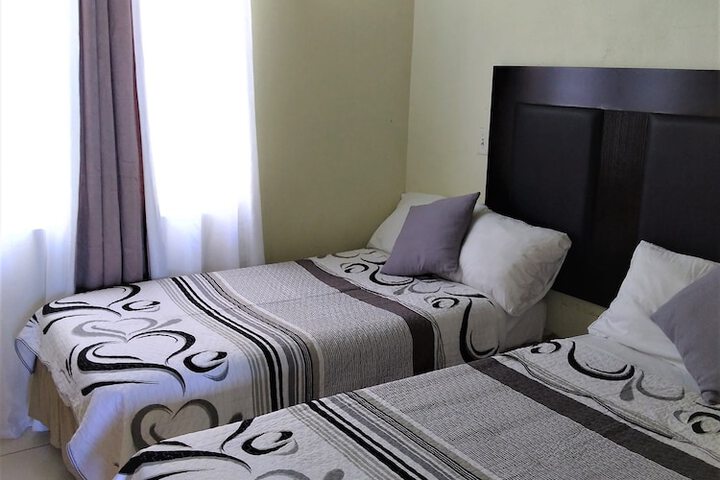 Room 4 of 147