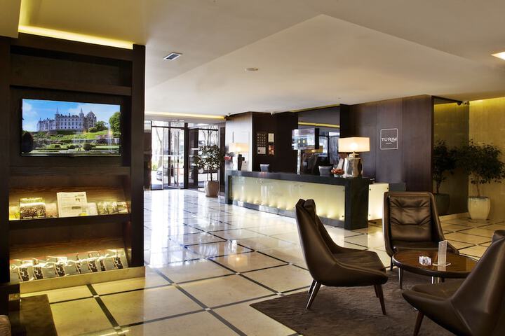 Hotel Lobby
