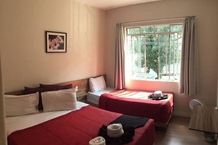 Room 33 of 46