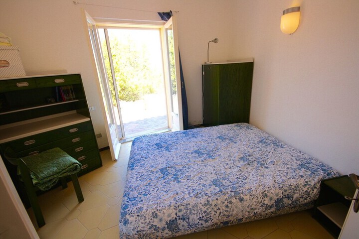 Room 4 of 26