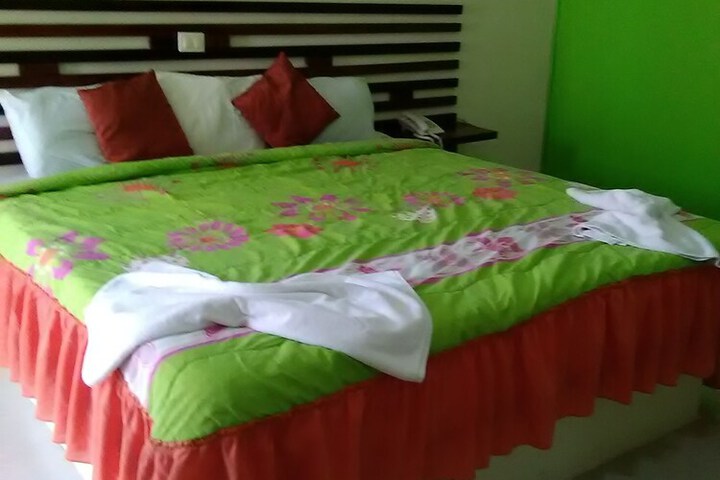 Room 9 of 23