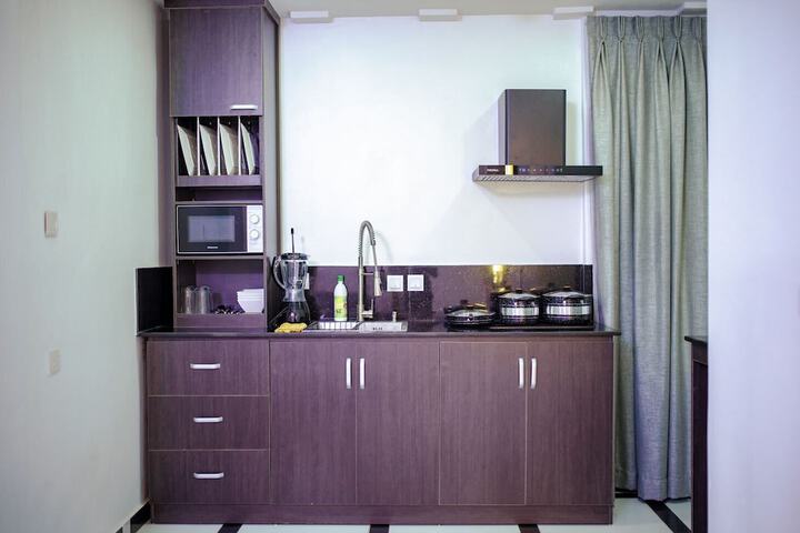 Room 6 of 30
