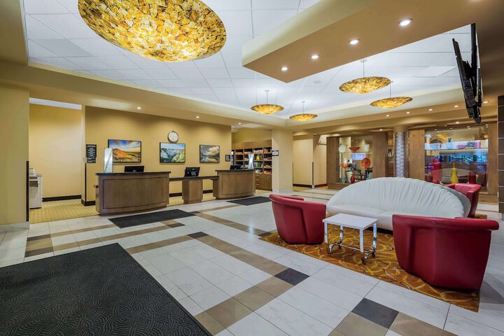 Guest Lobby