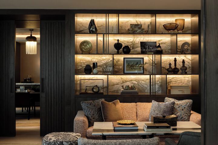 Lounge 196 of 208
