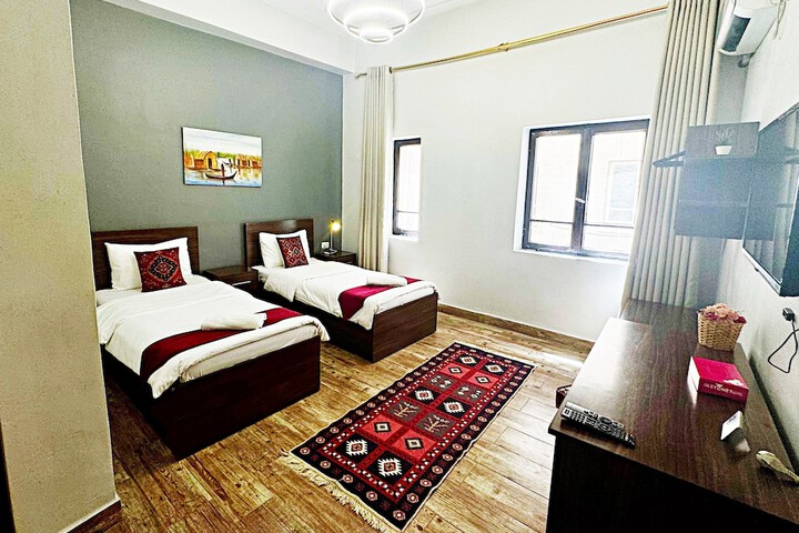 Room 47 of 114