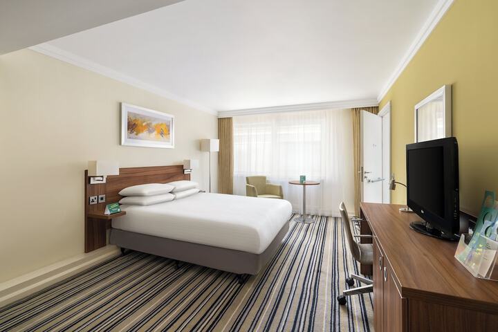 Room 16 of 101