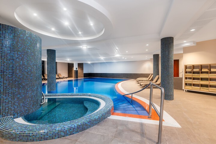 Pool 47 of 71