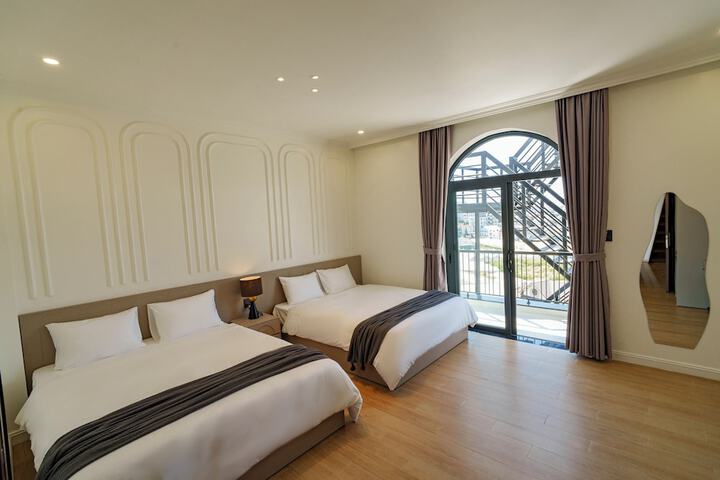 Room 21 of 71