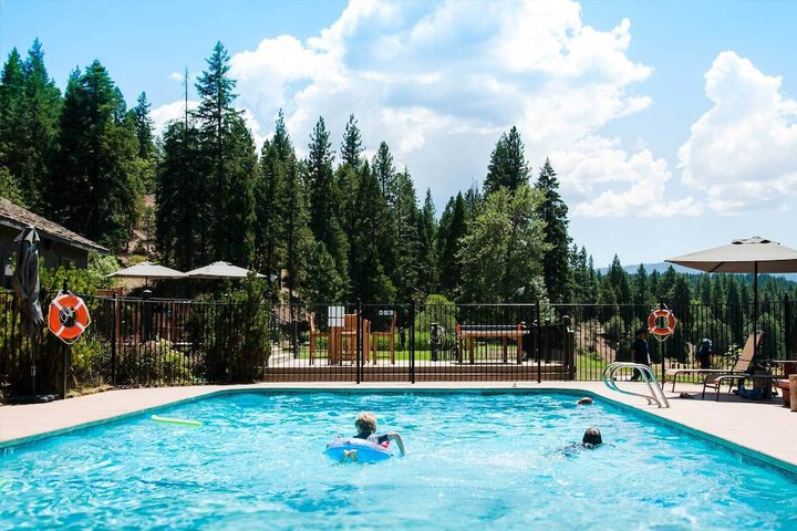 Pool 13 of 24