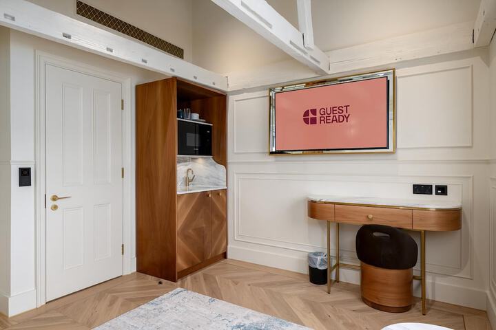 Room 41 of 280