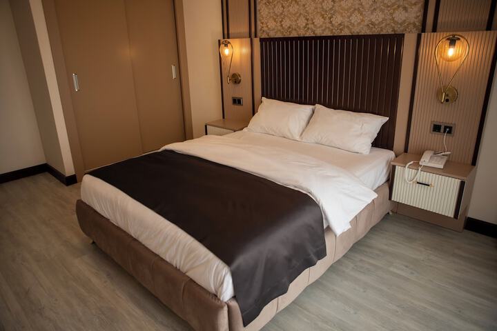 Room 3 of 13